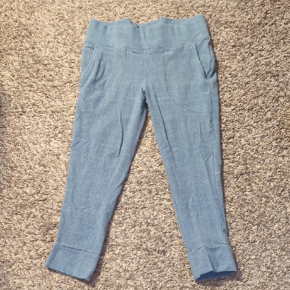 Columbia Heathered Blue Gray Pocketed Capris
